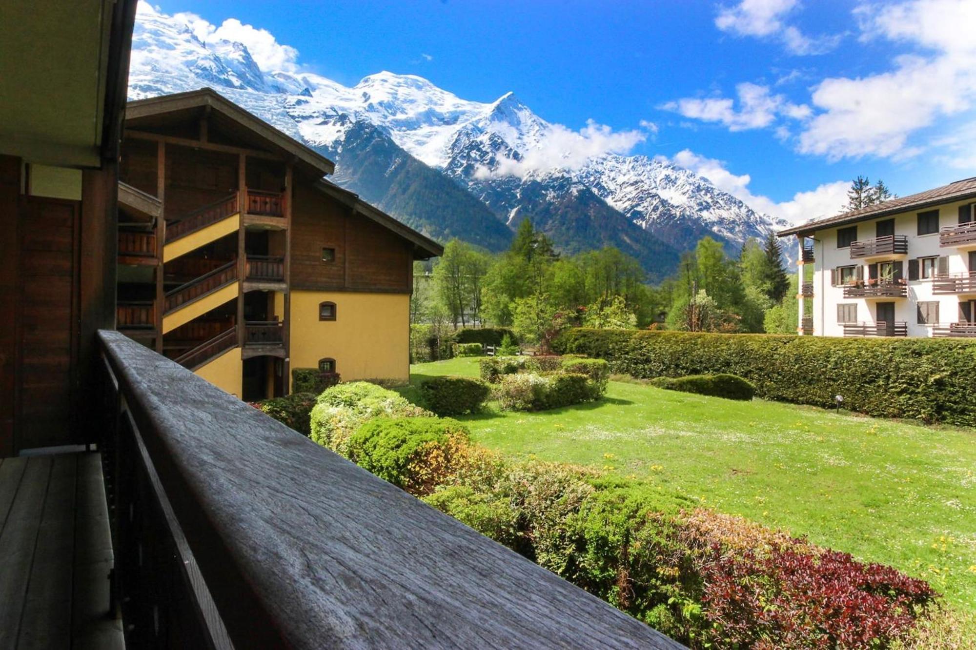 Les Capucins - Calm - Mont-Blanc - Lake Gaillland Chamonix ภายนอก รูปภาพ